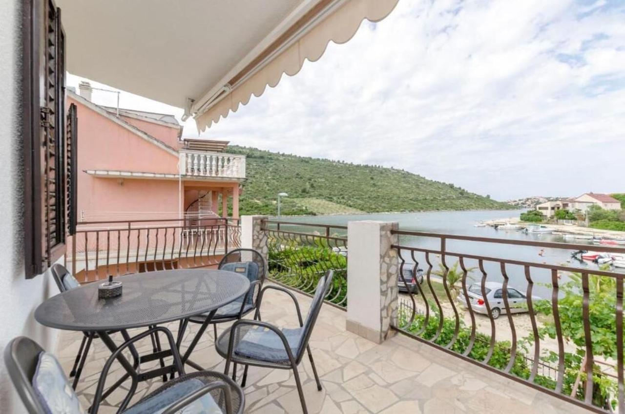 Apartment Brnabic Rogoznica  Kültér fotó