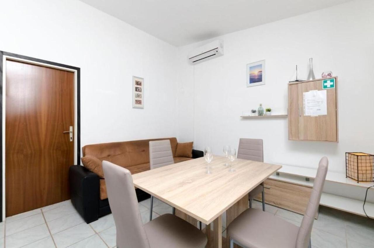 Apartment Brnabic Rogoznica  Kültér fotó