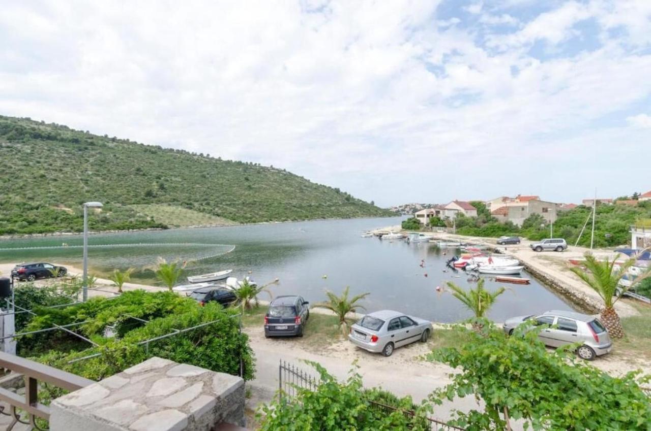 Apartment Brnabic Rogoznica  Kültér fotó