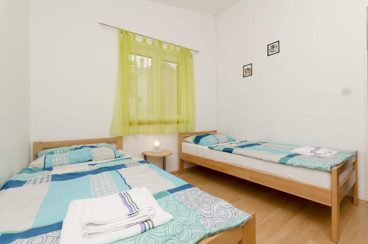 Apartment Brnabic Rogoznica  Kültér fotó